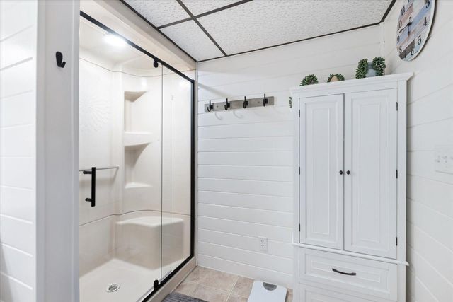 808 Center Drive NW, Chisholm, MN 55719