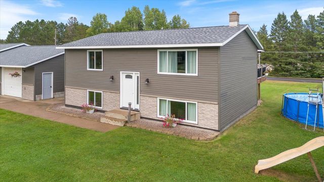 808 Center Drive NW, Chisholm, MN 55719