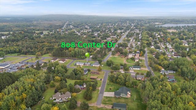 808 Center Drive NW, Chisholm, MN 55719