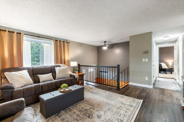 808 Center Drive NW, Chisholm, MN 55719