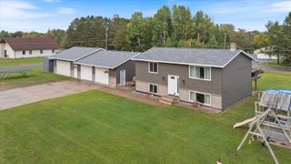 808 Center Drive NW, Chisholm, MN 55719