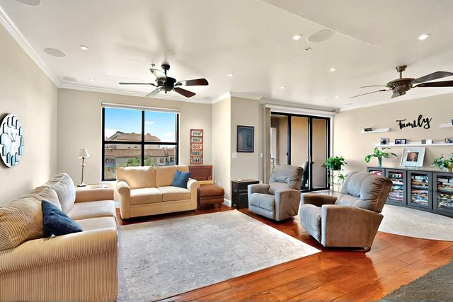 330 Las Colinas Boulevard E 602, Irving, TX 75039