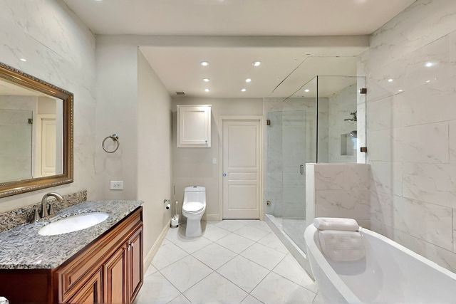 330 Las Colinas Boulevard E 602, Irving, TX 75039