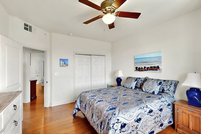 330 Las Colinas Boulevard E 602, Irving, TX 75039