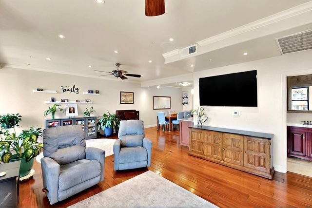 330 Las Colinas Boulevard E 602, Irving, TX 75039