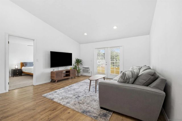 5055 Collwood 320, San Diego, CA 92115