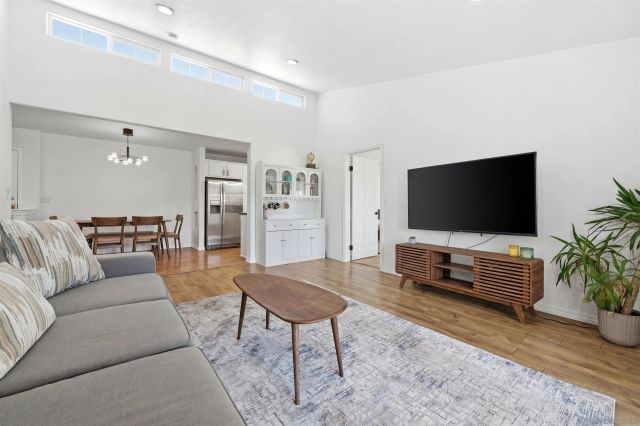 5055 Collwood 320, San Diego, CA 92115