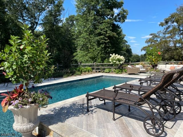 309 North Rd, Chester Twp., NJ 07930