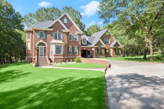 137 Magnolia Bend Drive, Livingston, TX 77351