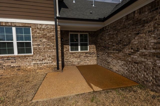 185 HERITAGE LAKE DR, Memphis, TN 38109