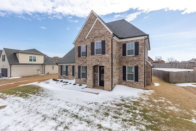 185 HERITAGE LAKE DR, Memphis, TN 38109