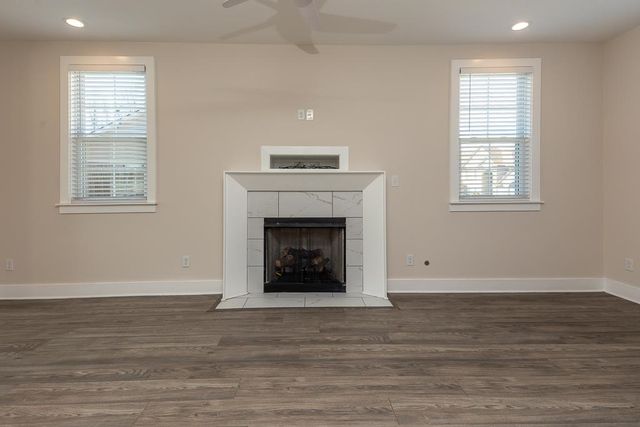 185 HERITAGE LAKE DR, Memphis, TN 38109