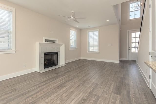 185 HERITAGE LAKE DR, Memphis, TN 38109