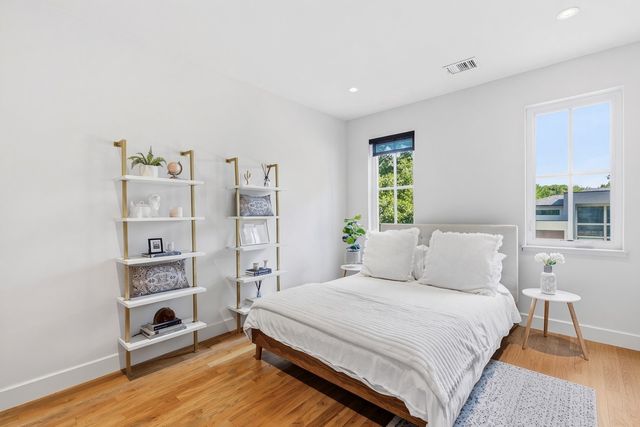 3867 Van Ness Lane, Dallas, TX 75220