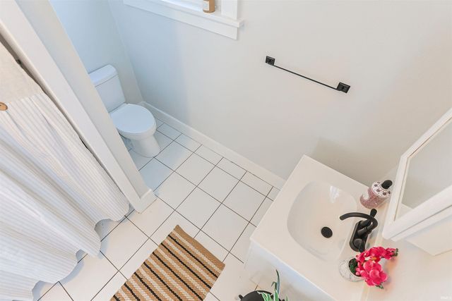 811 E Ewing Avenue, South Bend, IN 46613