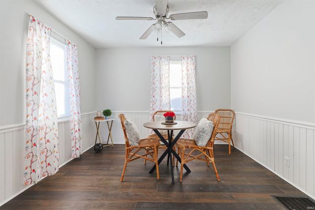 811 E Ewing Avenue, South Bend, IN 46613