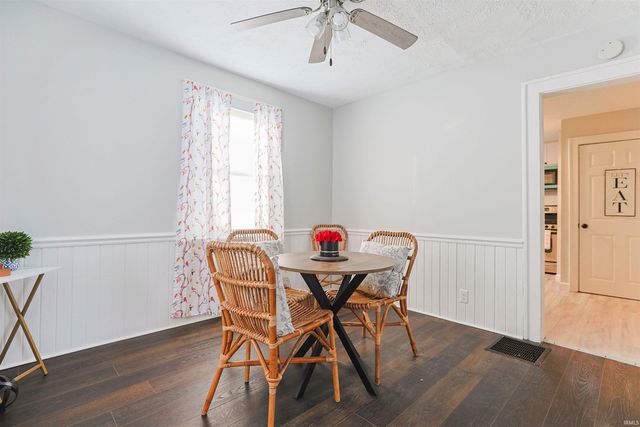 811 E Ewing Avenue, South Bend, IN 46613