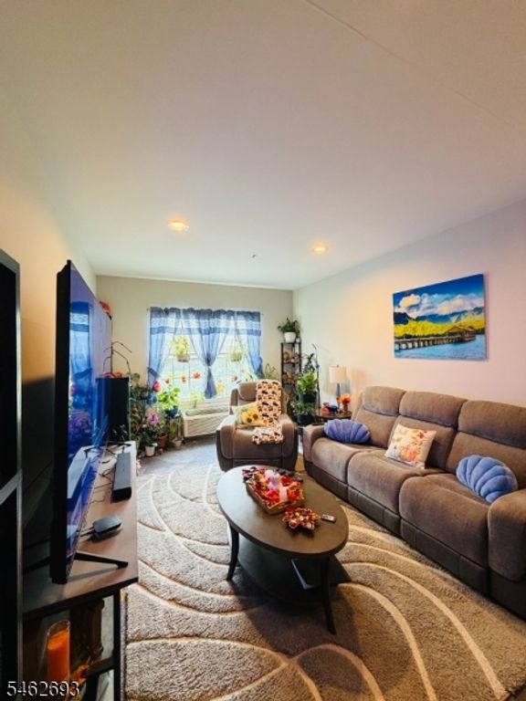 1409 Richmond Rd 409, West Milford Twp., NJ 07480 — photo 3