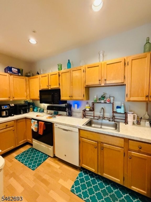 1409 Richmond Rd 409, West Milford Twp., NJ 07480 — photo 4