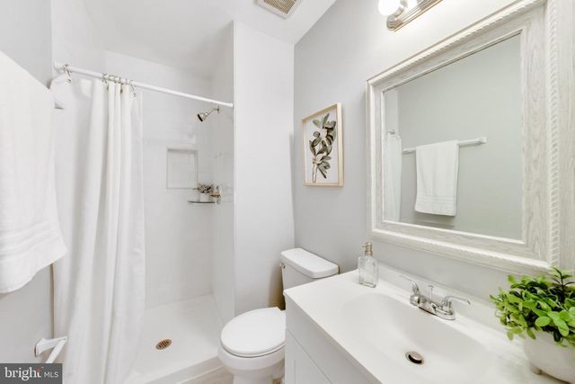 2557 KINGSWOOD CT, Woodbridge, VA 22192