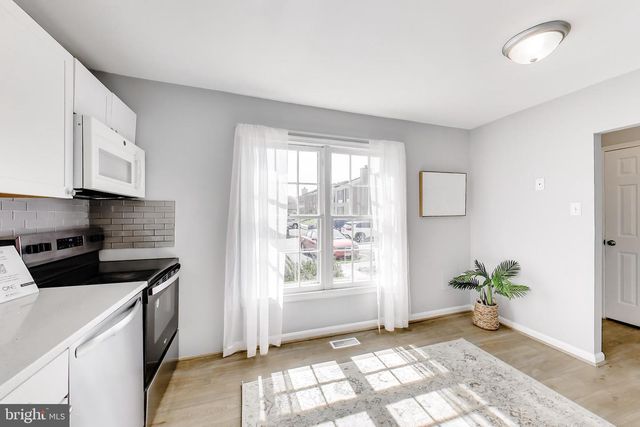 2557 KINGSWOOD CT, Woodbridge, VA 22192