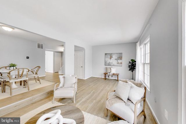 2557 KINGSWOOD CT, Woodbridge, VA 22192