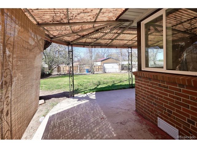 1317 Geneva St, Aurora, CO 80010