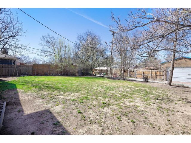 1317 Geneva St, Aurora, CO 80010