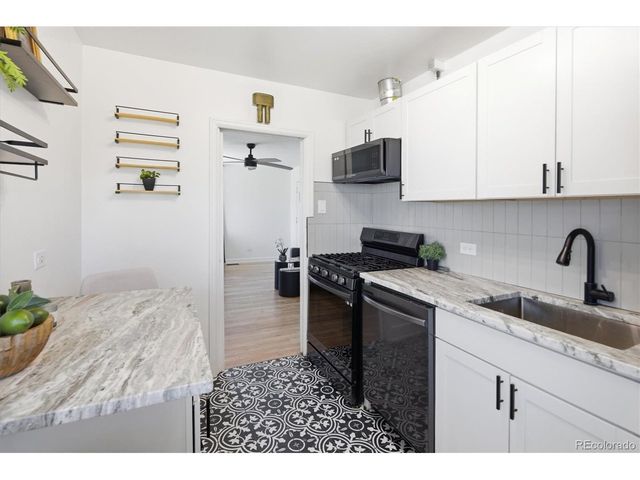 1317 Geneva St, Aurora, CO 80010