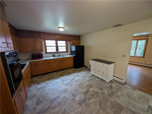 943 Moravia Street, Bethlehem City, PA 18015