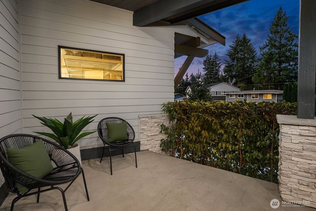 2009 166th Place NE, Bellevue, WA 98008