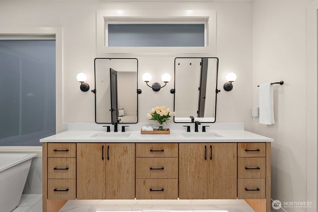 2009 166th Place NE, Bellevue, WA 98008