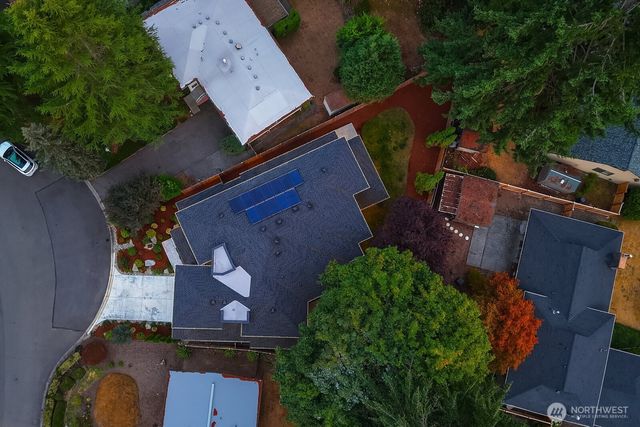 2009 166th Place NE, Bellevue, WA 98008