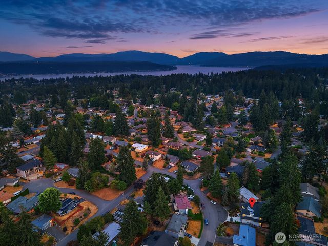 2009 166th Place NE, Bellevue, WA 98008