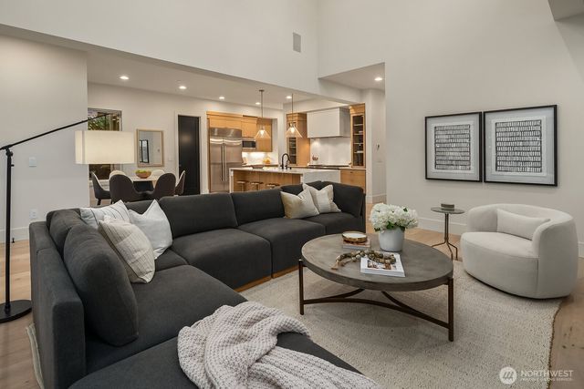 2009 166th Place NE, Bellevue, WA 98008