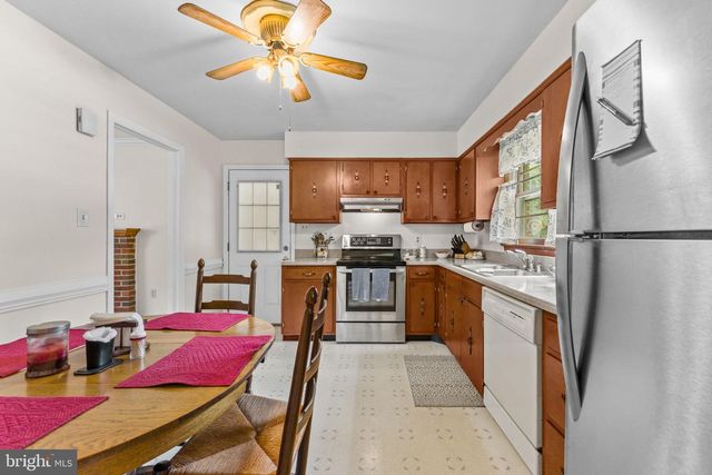 3 S HUGHES ST, Hamilton, VA 20158