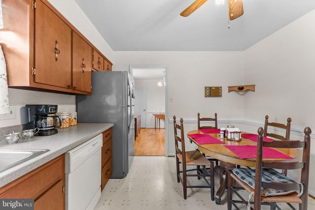 3 S HUGHES ST, Hamilton, VA 20158