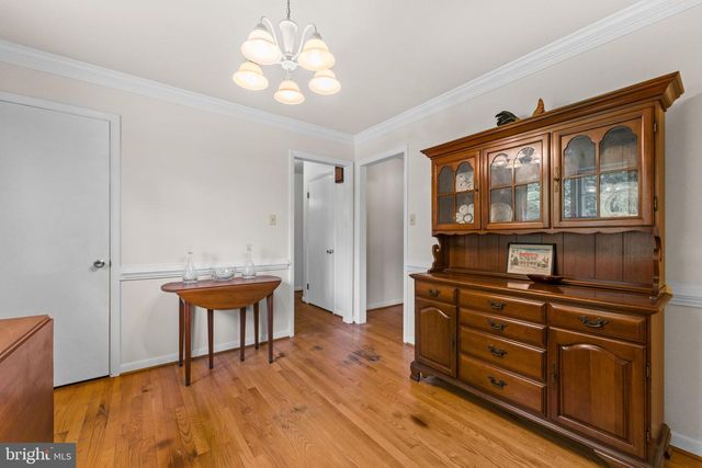 3 S HUGHES ST, Hamilton, VA 20158