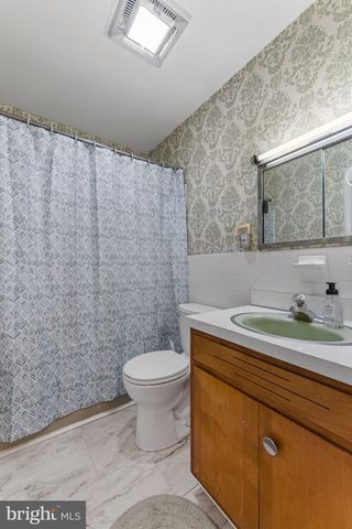 3 S HUGHES ST, Hamilton, VA 20158