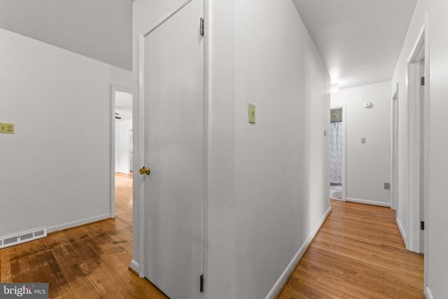 3 S HUGHES ST, Hamilton, VA 20158