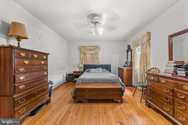 3 S HUGHES ST, Hamilton, VA 20158