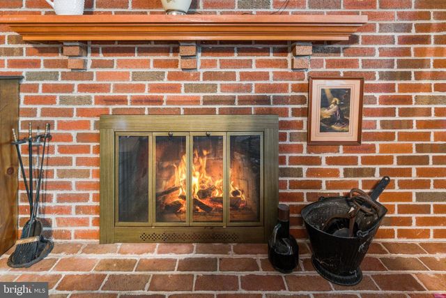 3 S HUGHES ST, Hamilton, VA 20158