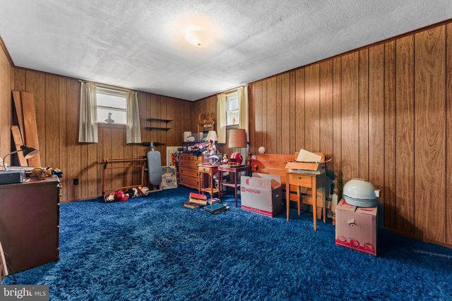 3 S HUGHES ST, Hamilton, VA 20158