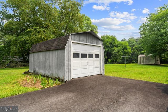 3 S HUGHES ST, Hamilton, VA 20158