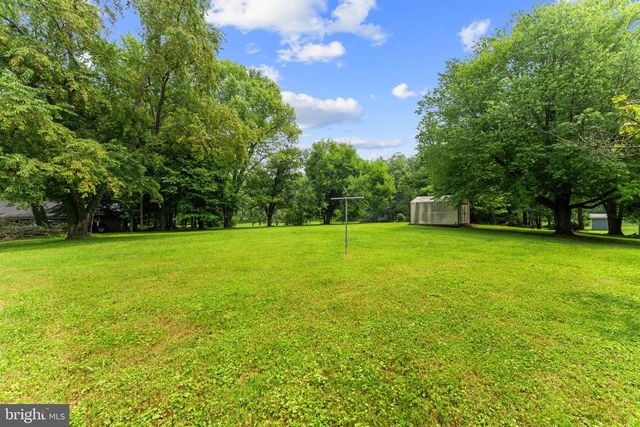 3 S HUGHES ST, Hamilton, VA 20158