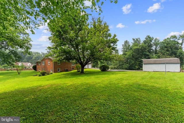 3 S HUGHES ST, Hamilton, VA 20158