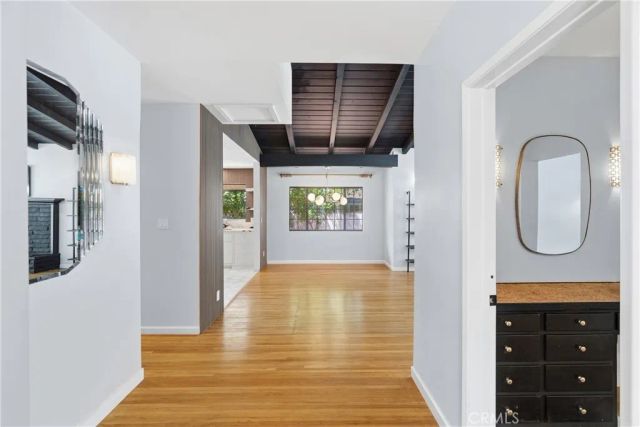 5650 Maynard, Los Angeles, CA 91367