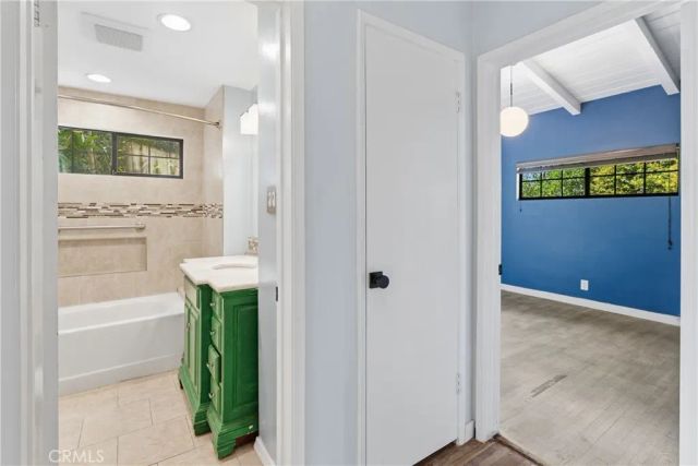 5650 Maynard, Los Angeles, CA 91367