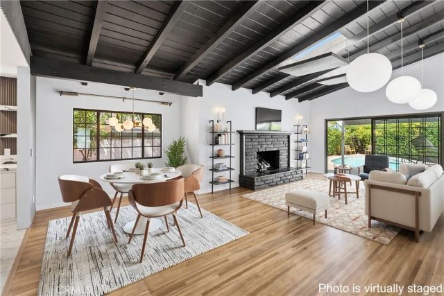 5650 Maynard, Los Angeles, CA 91367
