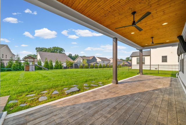 863 Shady Bluff Trail, Clarksville, TN 37043